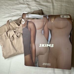 SKIMS Strong Support Bodysuit in Mica 4XL